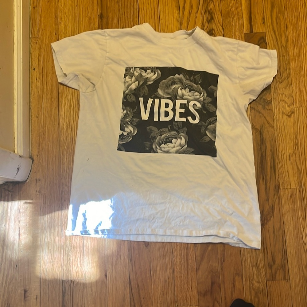 "Vibes" Graphic Tee